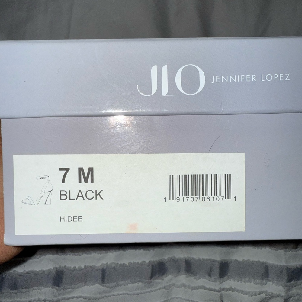 Jennifer Lopez heels - Picture 2 of 5